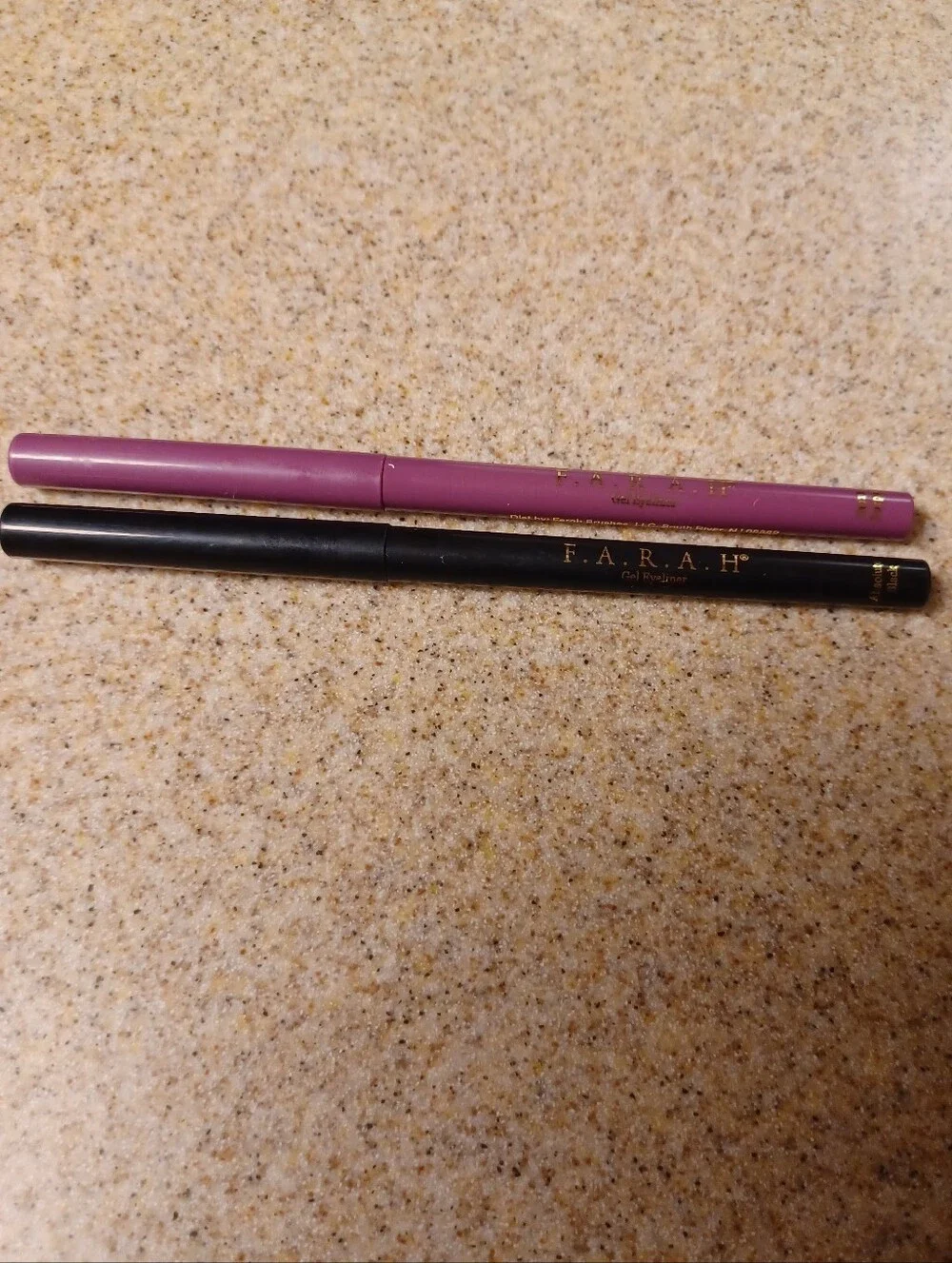 × FARAH Purple and Black Eyeliner Pencils - Precision Eye Definition